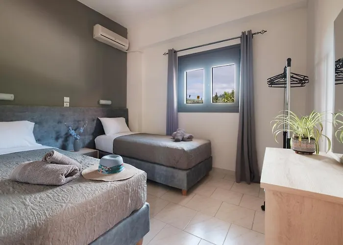 Mouzakitis 3 Apartment *