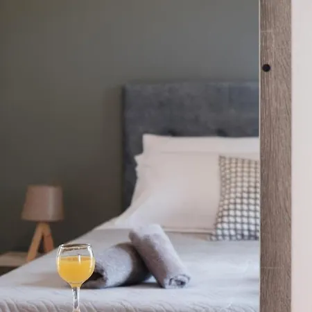 Mouzakitis 3 شقة أريلاز